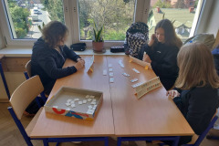 Klasy 5a i 6c odkrywają Rummikub!