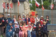 Relacja z wycieczki klas 3a i 3c do Gospodarstwa „Pszczółki” w Niezwojowicach