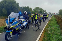 Rowerowa przygoda uczniów klasy 4b i 5a w ramach programu „Młodzi Rowerzyści - Moje Pierwsze Prawo